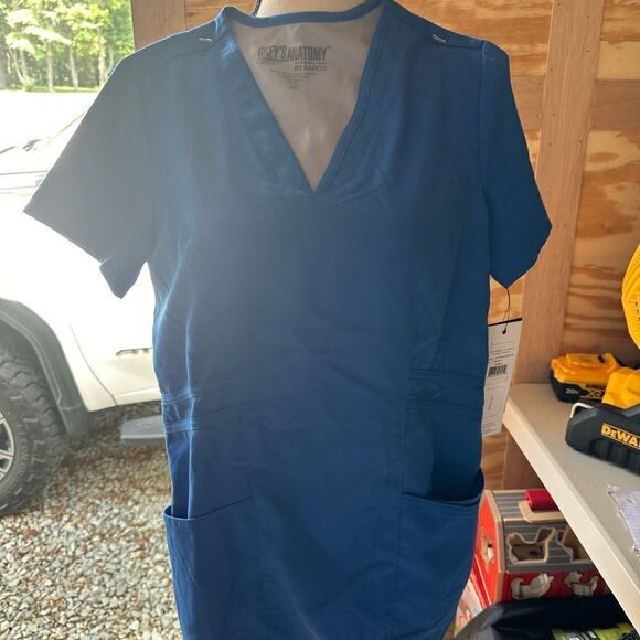 NWT 3 piece Greys Anatomy Scrubs - Picture 4 of 7